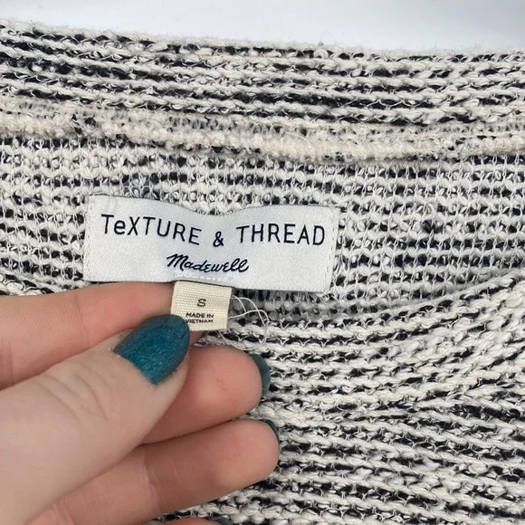 Madewell Texture and Thread Black and Cream Balloon Sleeve Sweater - Picture 7 of 11